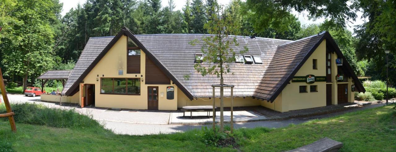 Penzion A Restaurace Pintovka Табор Екстериор снимка