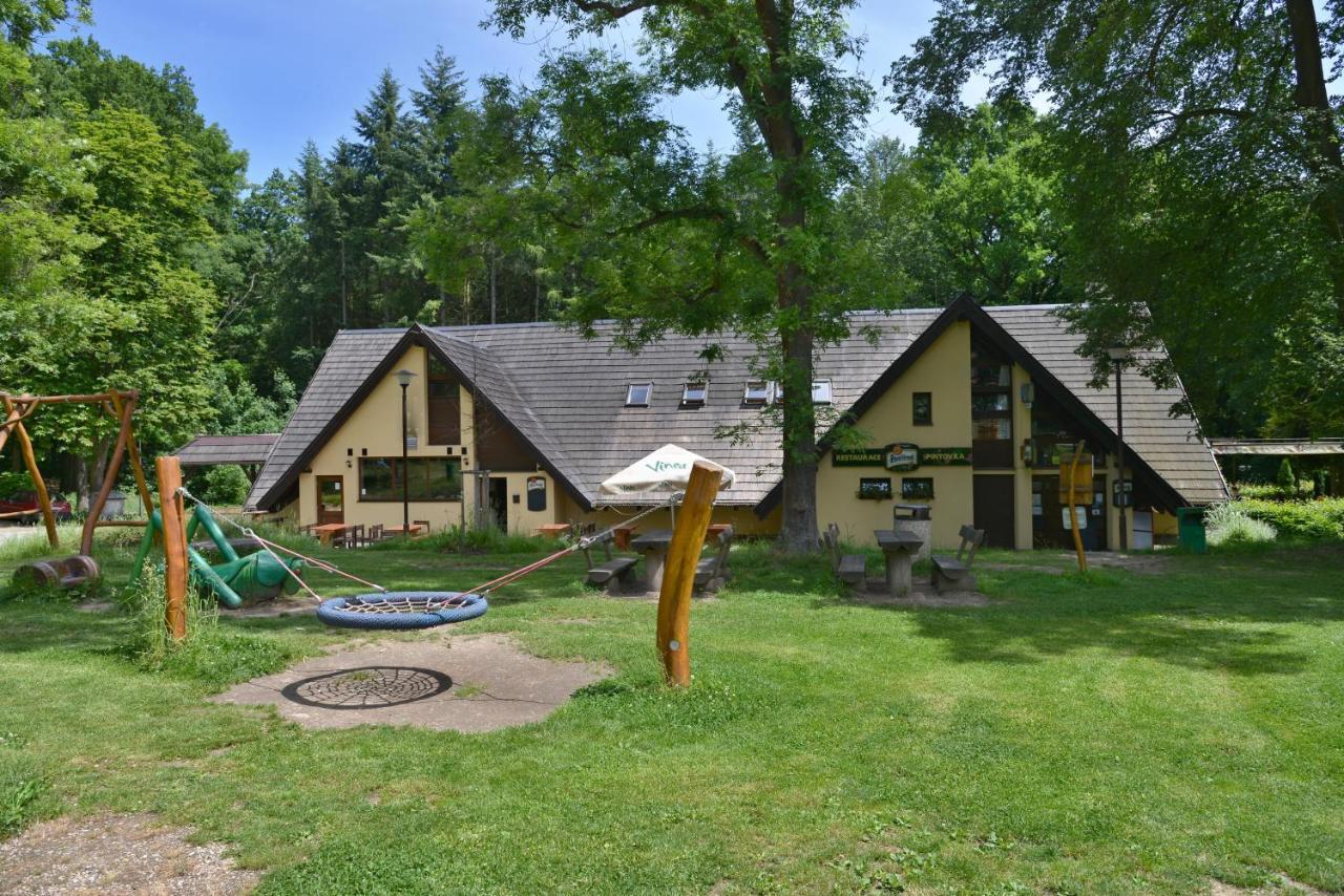 Penzion A Restaurace Pintovka Табор Екстериор снимка